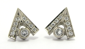 Boucles d'oreilles triangle diamant