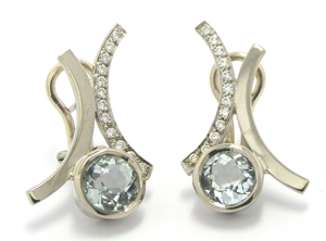 Boucles d'oreilles aigue marine diamant